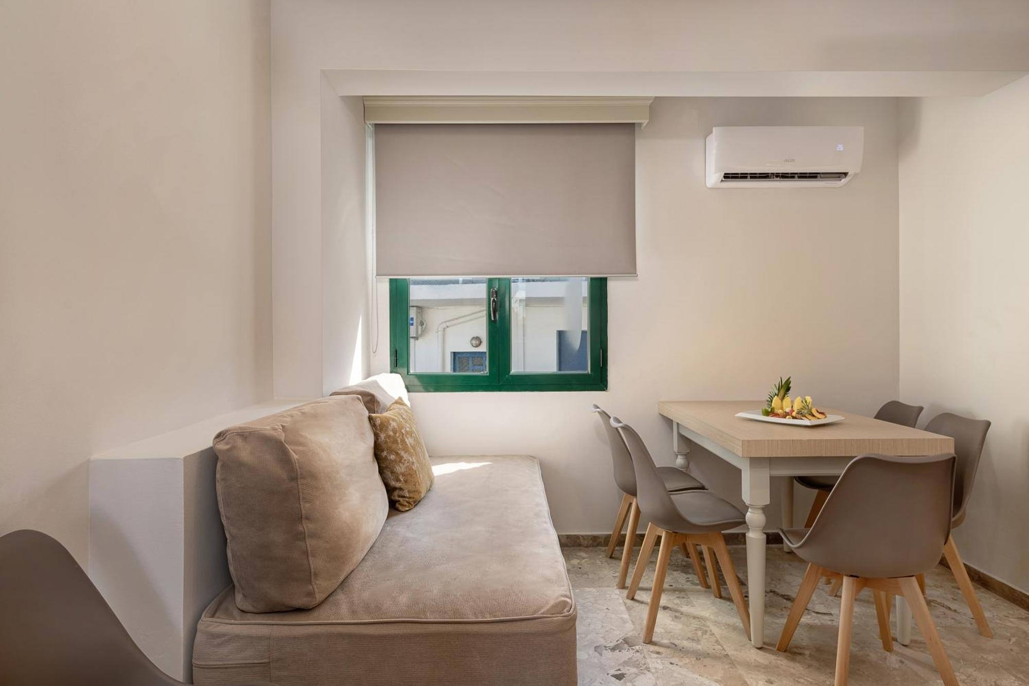 Caldera Village Agia Marina Chambre photo
